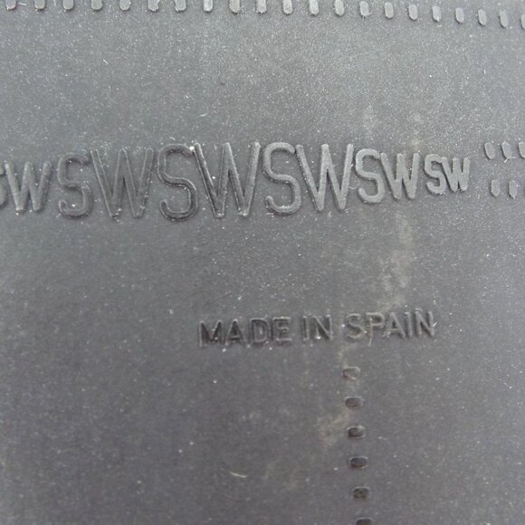 Stuart Weitzman Pleats Black Suede Wedge with Chain Bow Size 10N Narrow - Picture 13 of 16